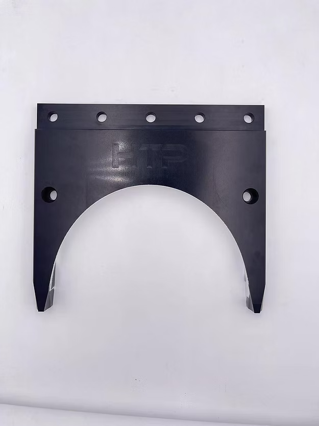 HTP .750" CNC-Machined Billet Shoe – Flat or 1.5° Tapered – Fits 5-Hole Dominator Intakes