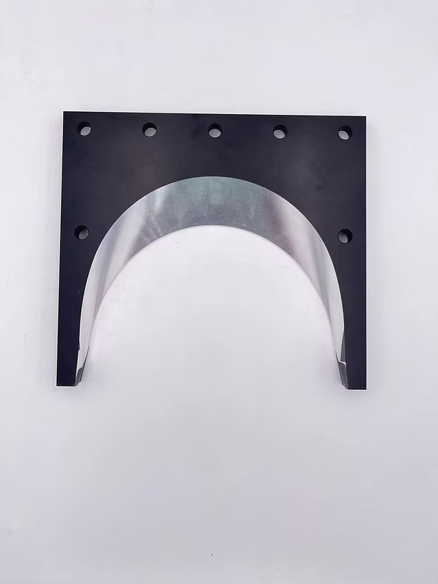 HTP .750" CNC-Machined Billet Shoe – Flat or 1.5° Tapered – Fits 5-Hole Dominator Intakes